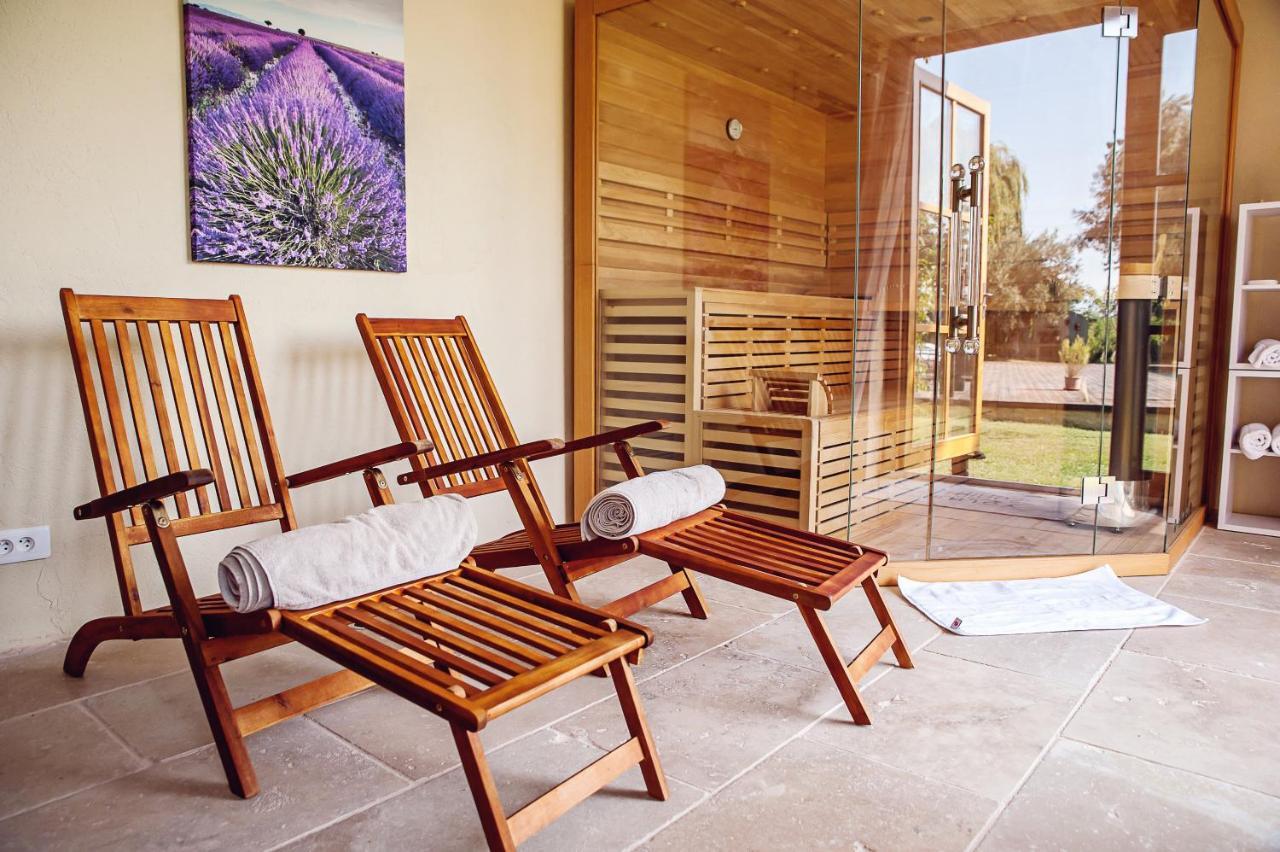 Bed and Breakfast Les Champs De Provence La Baume-de-Transit Exteriér fotografie